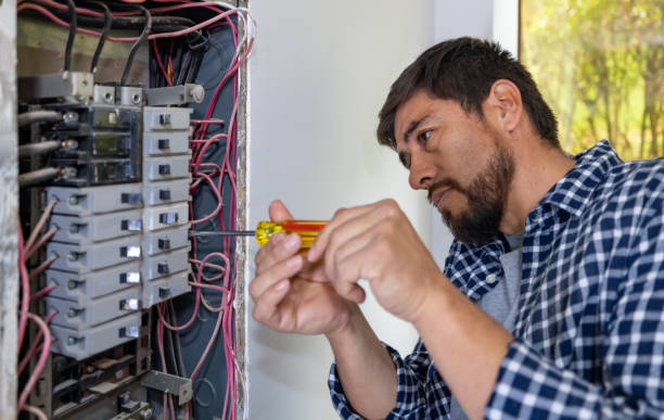 Affordable Emergency Electrician in Olivarez, TX